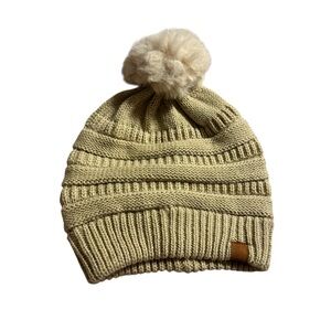 Cozy Cream Knit Pom-Pom Beanie
